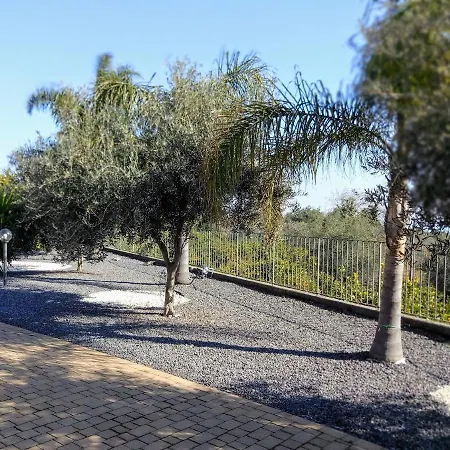 Frühstückspension Feluchia Tra Il Mare E Il Vulcano