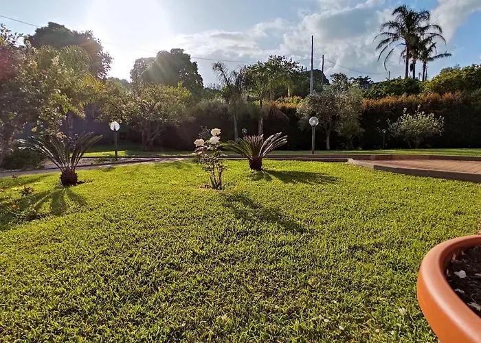 Feluchia Tra Il Mare E Il Vulcano 4* אסראלה