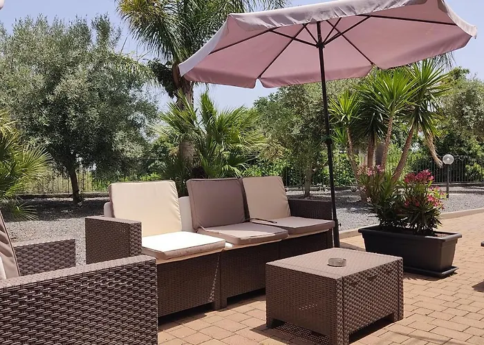 Feluchia Tra Il Mare E Il Vulcano לינה וארוחת בוקר 4*