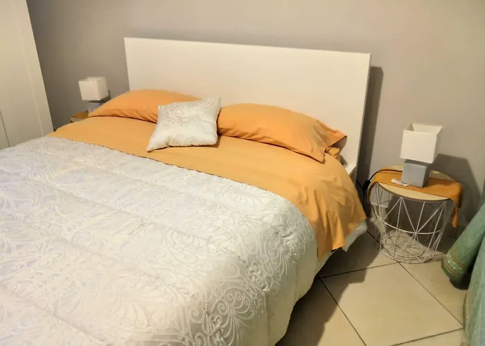 Feluchia Tra Il Mare E Il Vulcano אסראלה