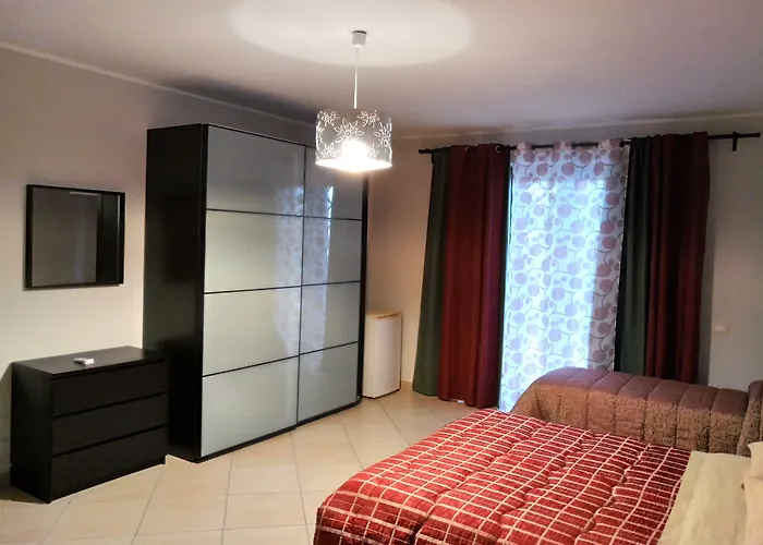 לינה וארוחת בוקר Feluchia Tra Il Mare E Il Vulcano אסראלה