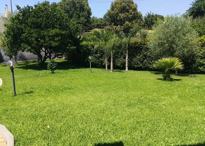 Feluchia Tra Il Mare E Il Vulcano לינה וארוחת בוקר