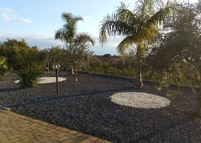 Feluchia Tra Il Mare E Il Vulcano 4* אסראלה