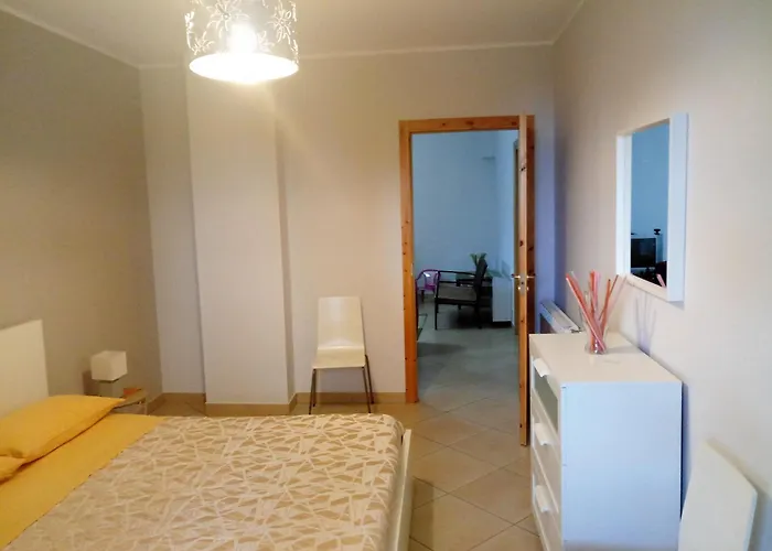 לינה וארוחת בוקר Feluchia Tra Il Mare E Il Vulcano 4*