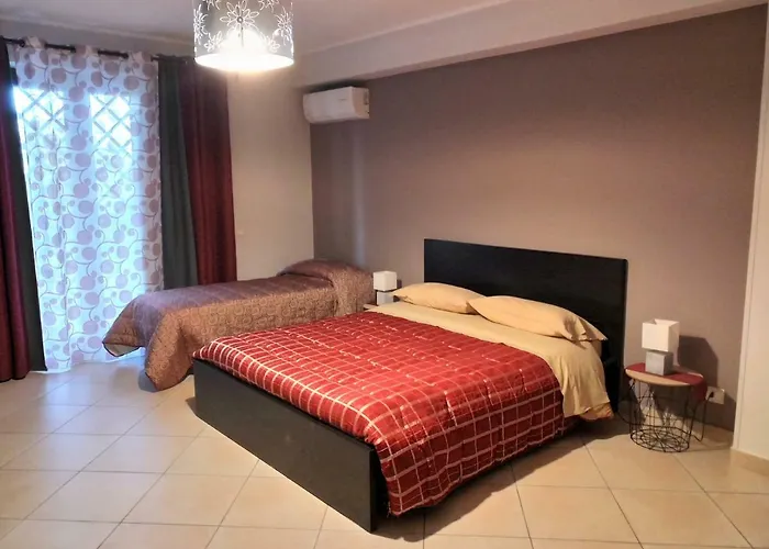 לינה וארוחת בוקר Feluchia Tra Il Mare E Il Vulcano 4*