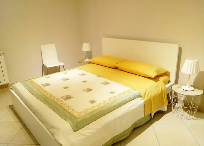 Feluchia Tra Il Mare E Il Vulcano 4* אסראלה