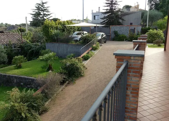 לינה וארוחת בוקר Feluchia Tra Il Mare E Il Vulcano